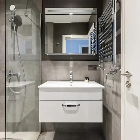 Renovu Premium Flats In Bosphorus *